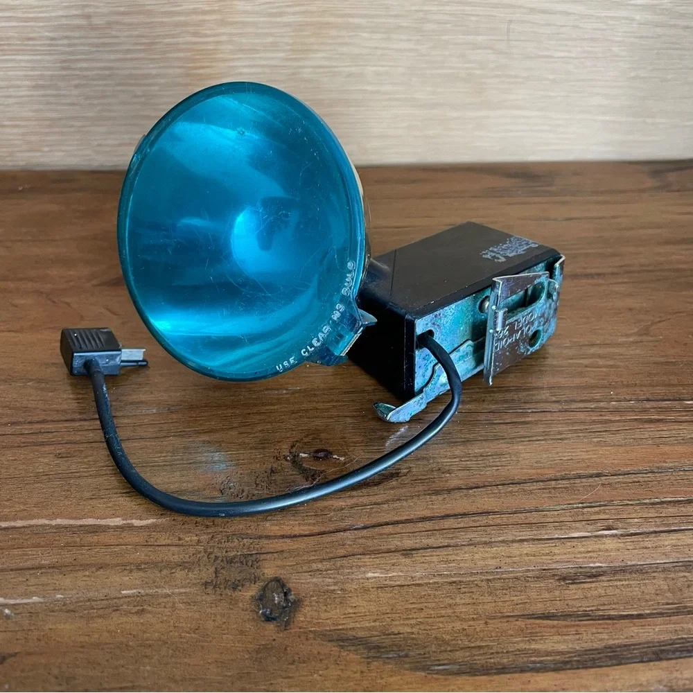Polaroid Vintage 60s Model 268 Land Camera Flash No Bulb